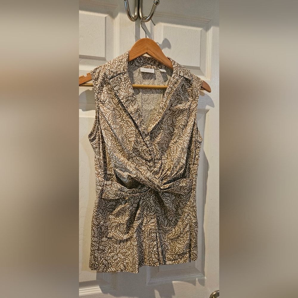 New York & Company Beige Patterned Sleeveless Blouse